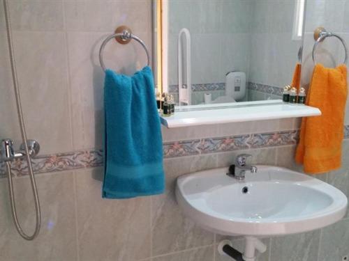 غرفة قياسية, Algorfa