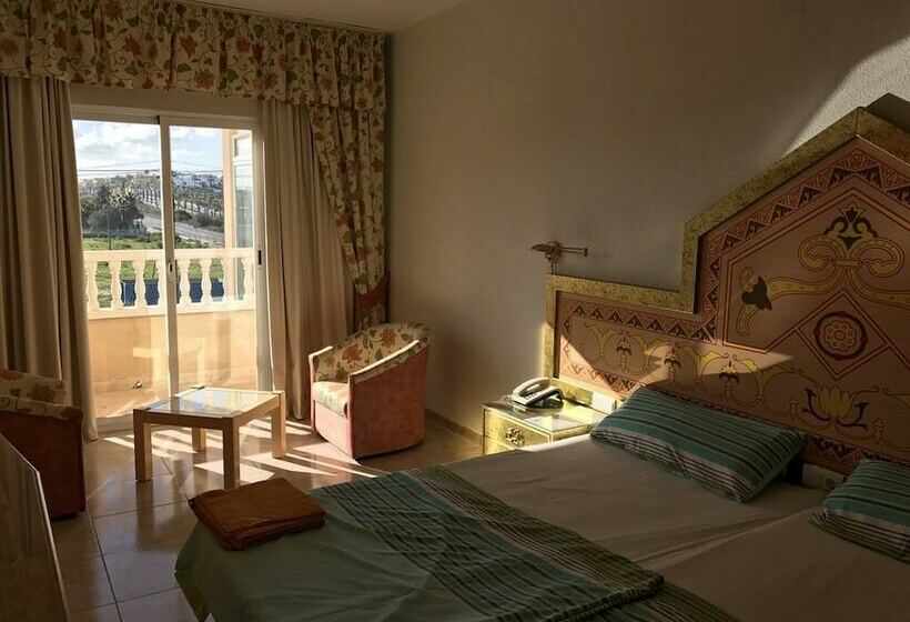 غرفة قياسية, Algorfa