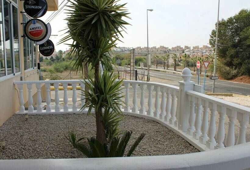 غرفة قياسية, Algorfa