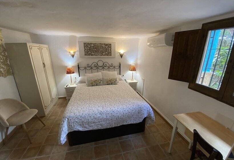 Quarto Estandar, Altea Paradise 1917   Adults Only