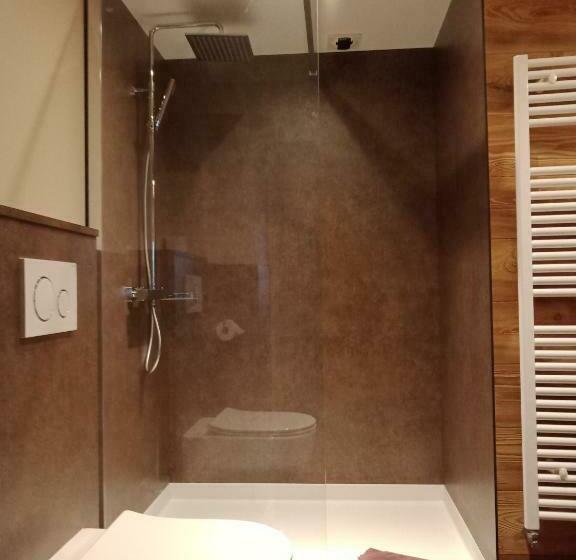 スタンダードトリプルルーム, Auberge De La Motte