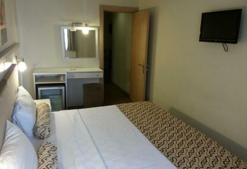 Camera Standard, Grand Zeybek