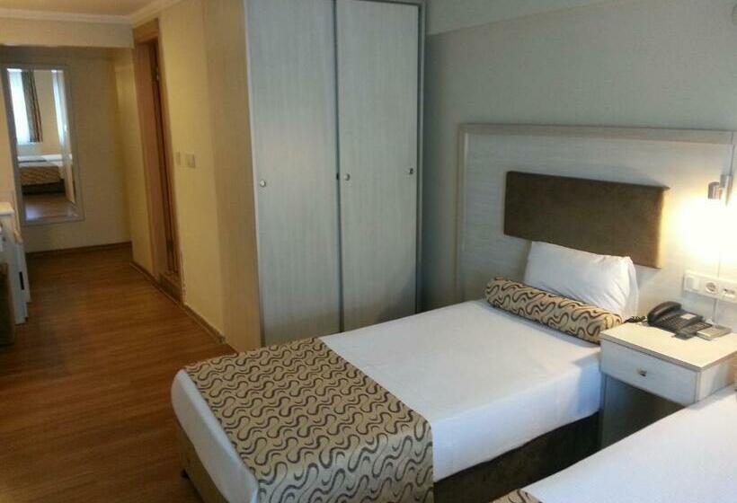 Camera Standard, Grand Zeybek