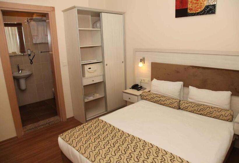Suite, Grand Zeybek