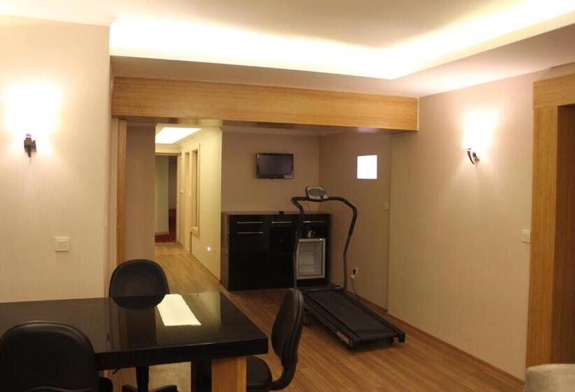 Suite Presidenziale, Grand Zeybek