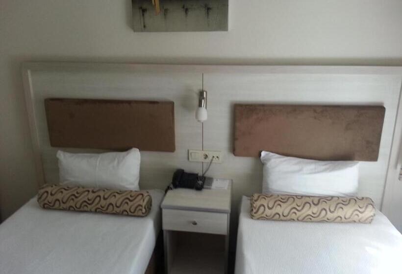 Camera Singola Classica, Grand Zeybek