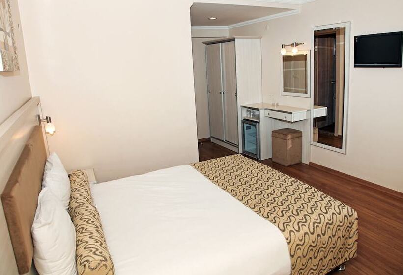 Camera Standard, Grand Zeybek