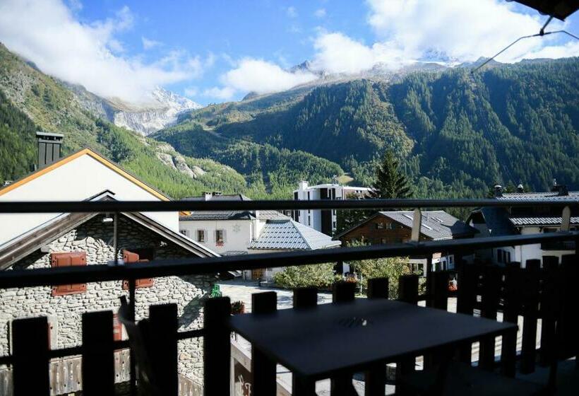 컴포트 룸, Le Dahu