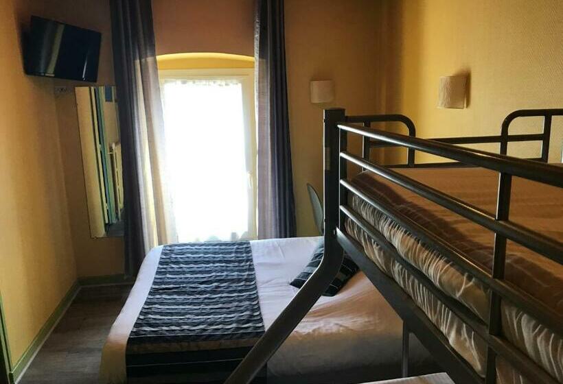 غرفة عائلية, Magdeleine