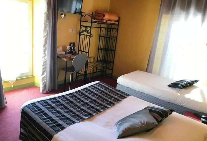 غرفة قياسية ثلاثية, Magdeleine