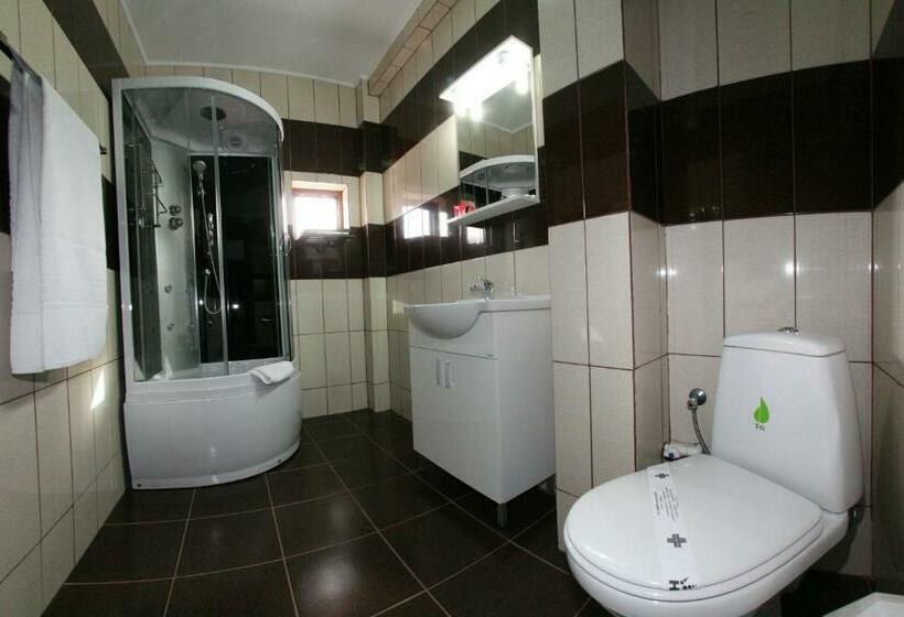 غرفة ديلوكس, Rebis