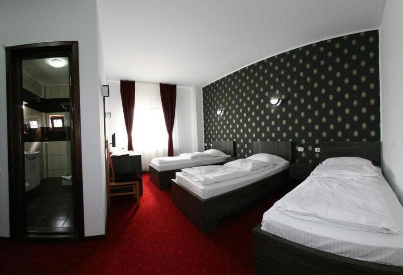 غرفة كومفورت ثلاثية, Rebis