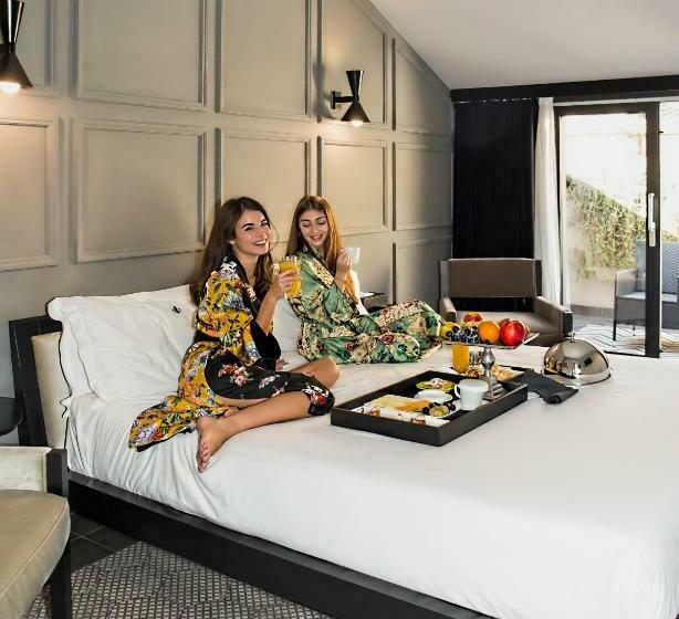 سوییت لوکس, Roma Luxus