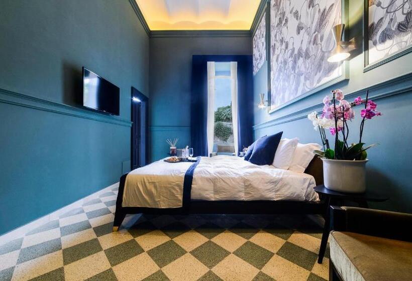 اتاق لوکس, Roma Luxus