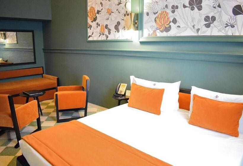 اتاق خانوادگی, Roma Luxus