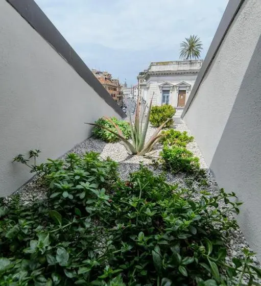 اتاق لوکس با تراس, Roma Luxus