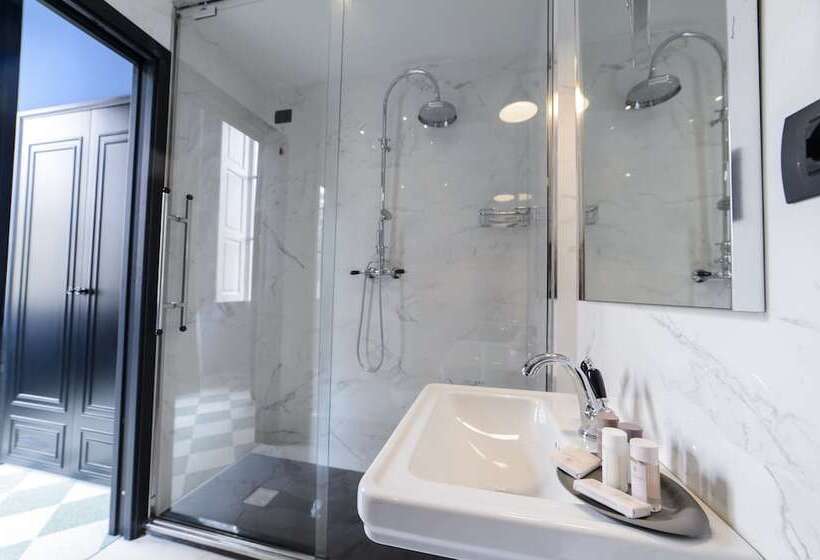 اتاق کلاسیک, Roma Luxus