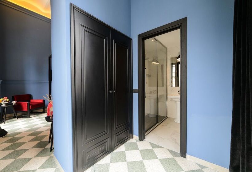 اتاق لوکس, Roma Luxus