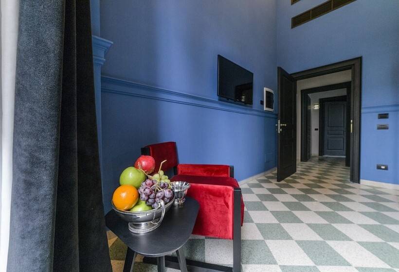 اتاق لوکس, Roma Luxus