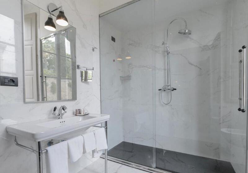 اتاق خانوادگی, Roma Luxus