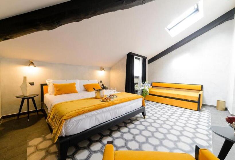 اتاق لوکس, Roma Luxus