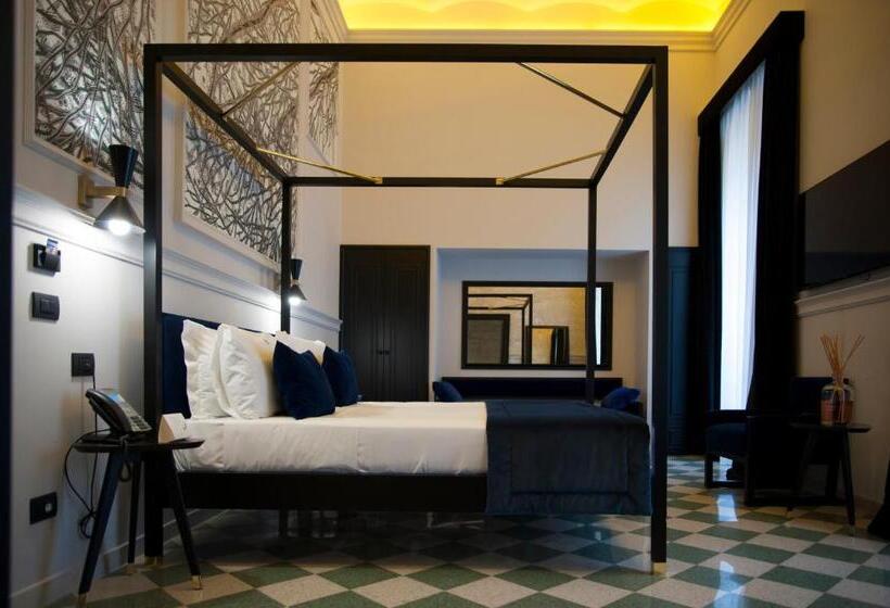 اتاق لوکس, Roma Luxus