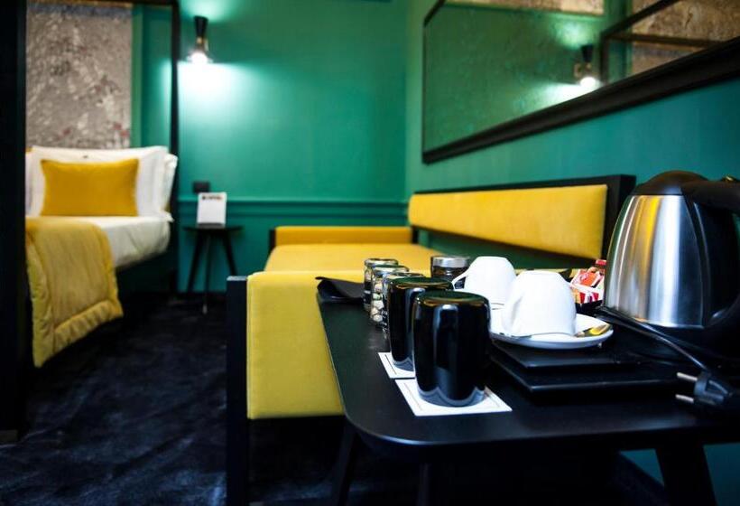 اتاق لوکس, Roma Luxus