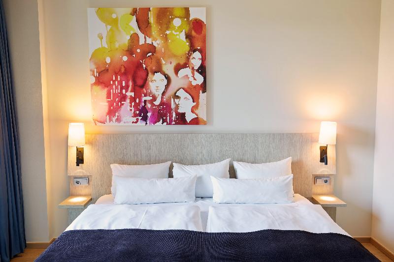 سوییت لوکس, Roma Luxus