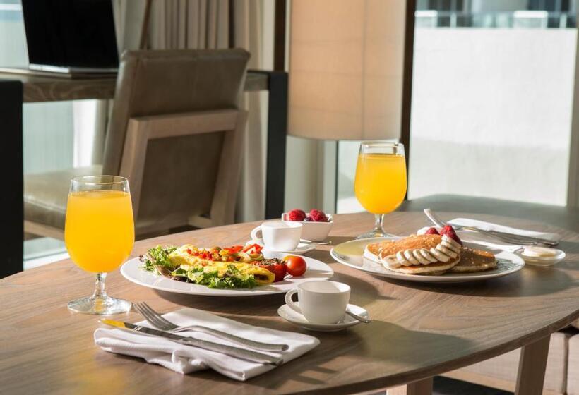 带大床的豪华间, Nobu Hotel Miami Beach