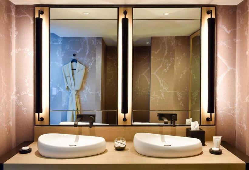 带大床的套房, Nobu Hotel Miami Beach