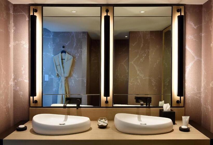 Полулюкс с Видом, Nobu Hotel Miami Beach