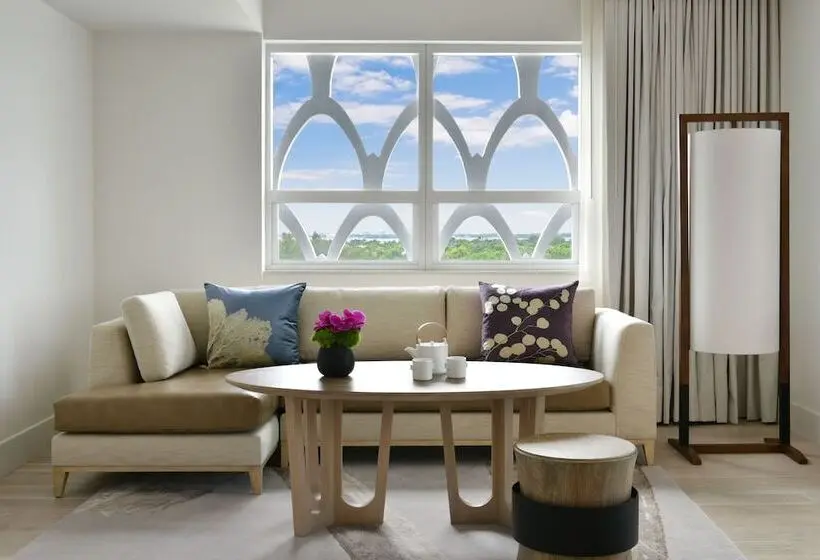 Junior Suite with Views