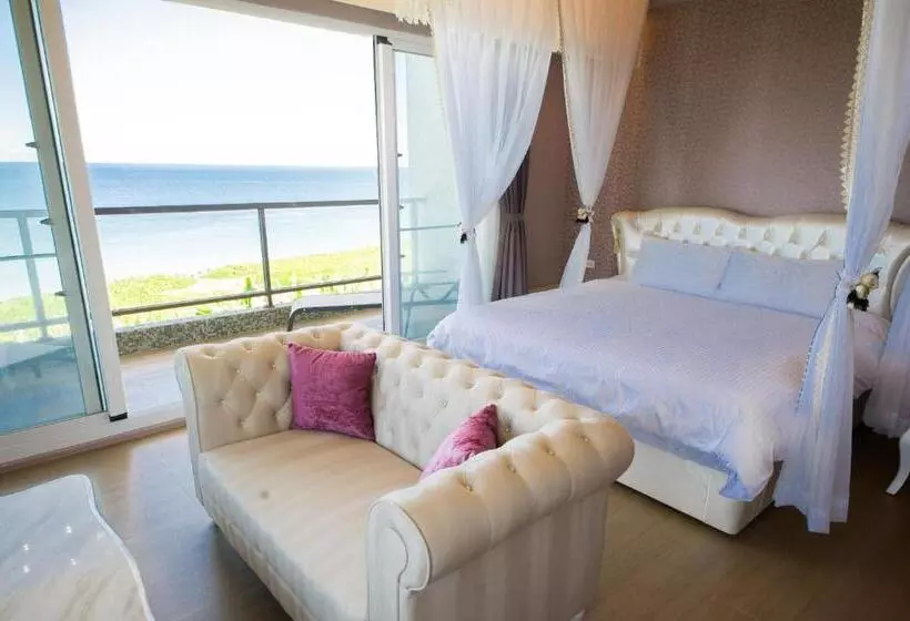 اتاق لوکس با بالکن و چشمانداز دریا, Whitecaps B&b