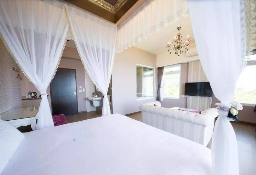 اتاق لوکس با بالکن و چشمانداز دریا, Whitecaps B&b