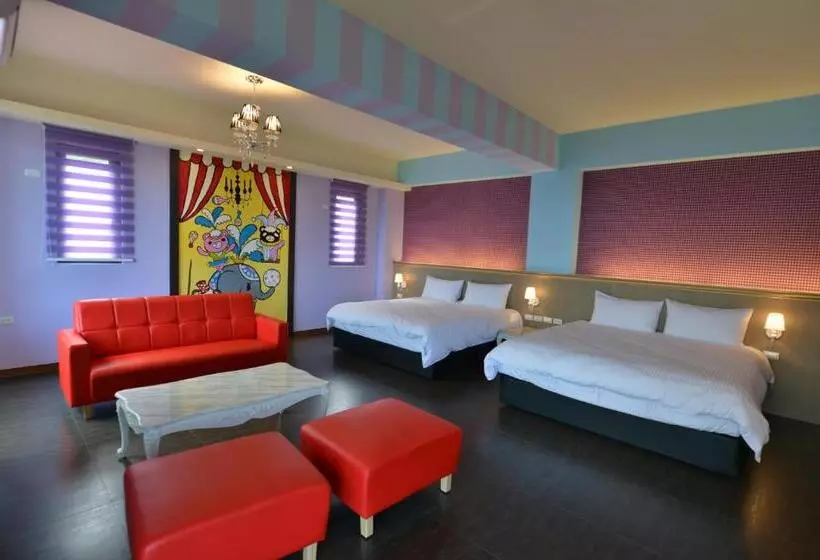 اتاق استاندارد چهار تخته, Whitecaps B&b