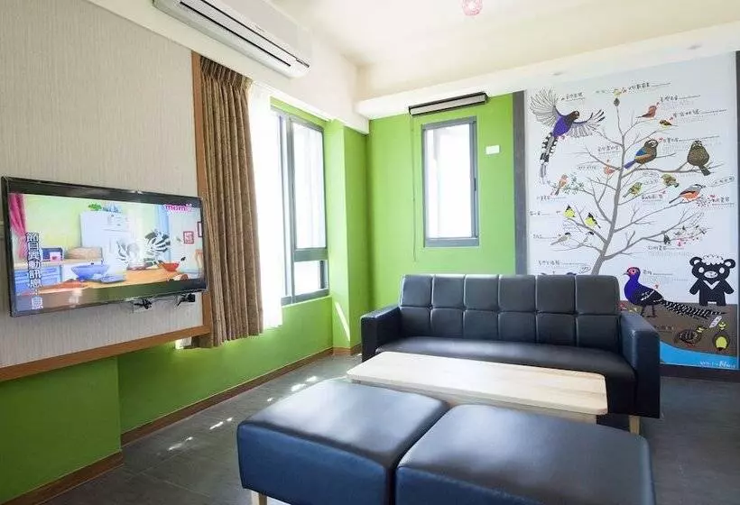 اتاق استاندارد چهار تخته, Whitecaps B&b