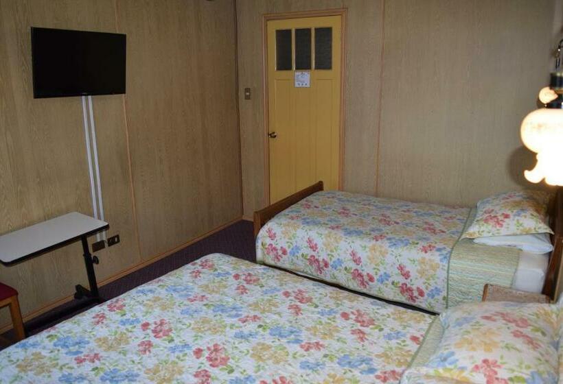 חדר סטנדרט לשלושה, Hostal Buenaventura