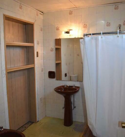 חדר סטנדרט לשלושה, Hostal Buenaventura