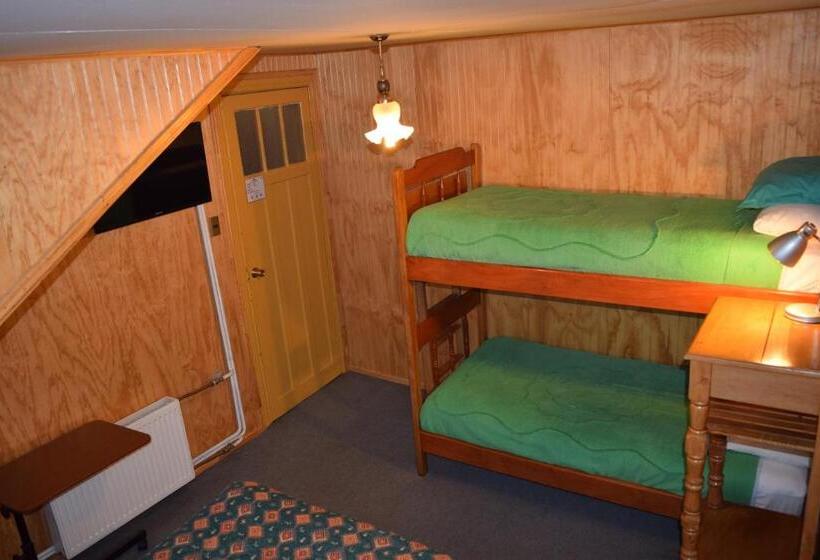 חדר סטנדרט לארבעה, Hostal Buenaventura