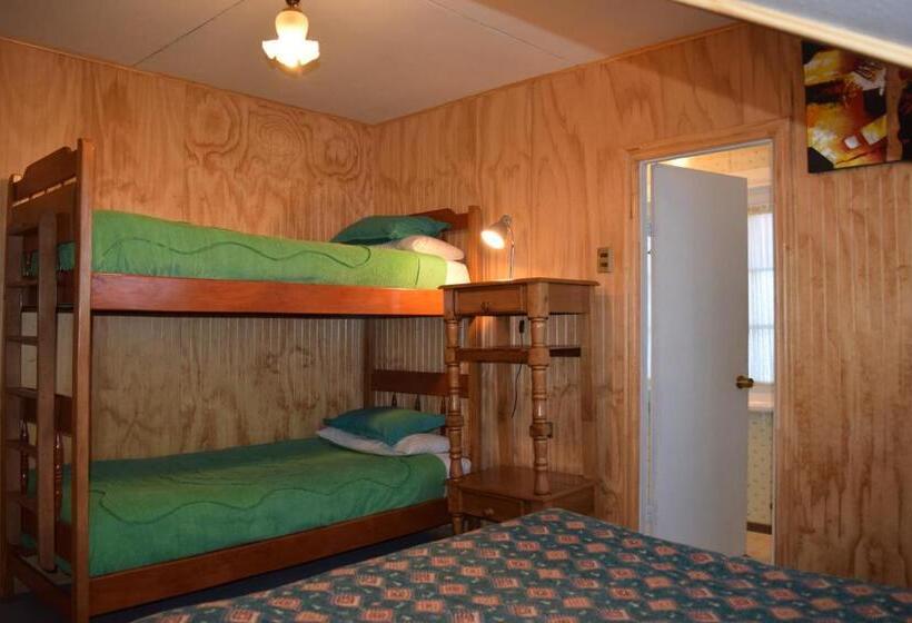 חדר סטנדרט לארבעה, Hostal Buenaventura