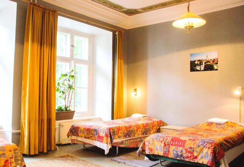 Habitació Quàdruple Estàndard Bany Compartit, 16eur   Old Town Munkenhof