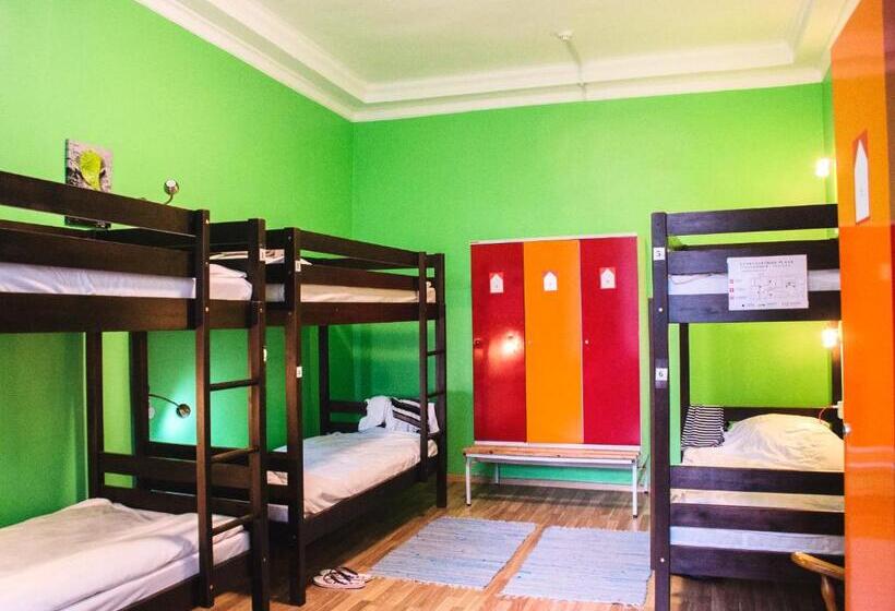 Llit en Habitació Compartida, 16eur   Old Town Munkenhof