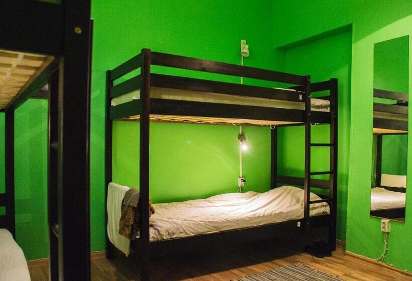 Llit en Habitació Compartida, 16eur   Old Town Munkenhof