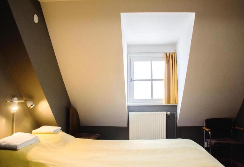 اتاق استاندارد با سرویس بهداشتی مشترک, 16eur   Old Town Munkenhof