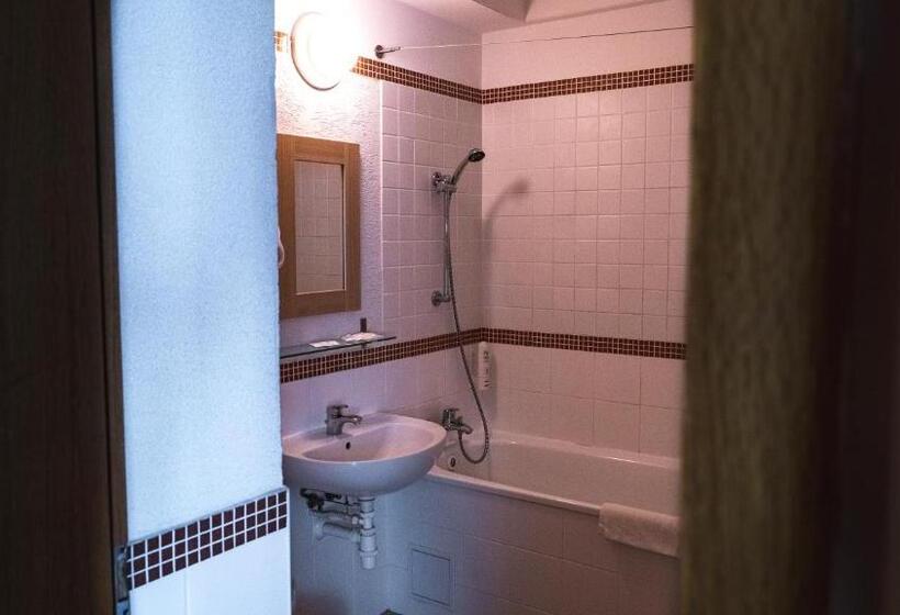 Superior Szoba, And Park Divoká Voda