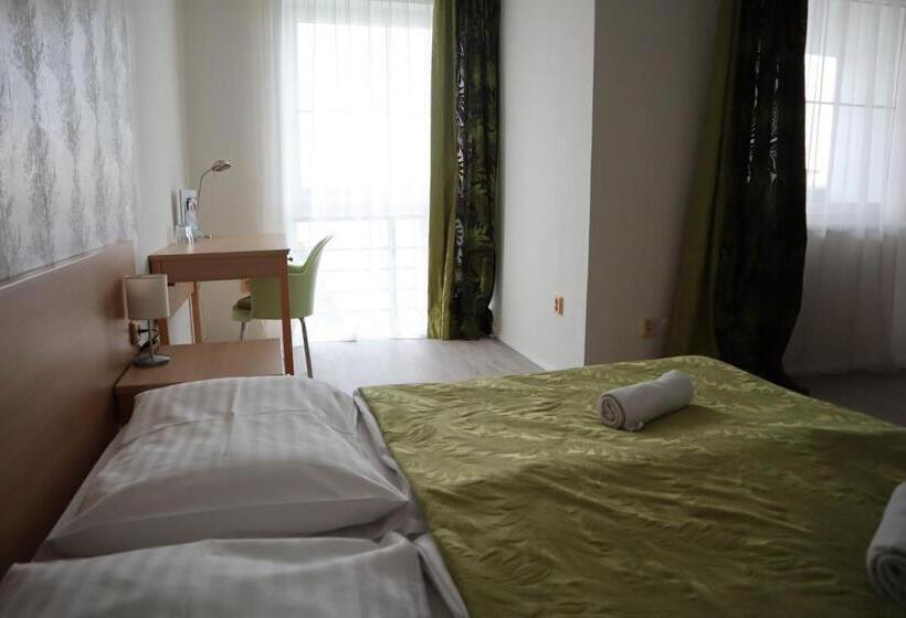 Superior Szoba, And Park Divoká Voda