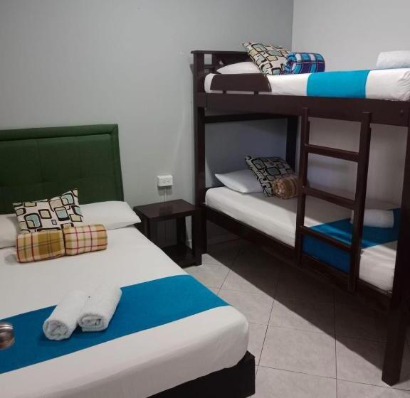 غرفة بريميوم رباعية, El Deportista