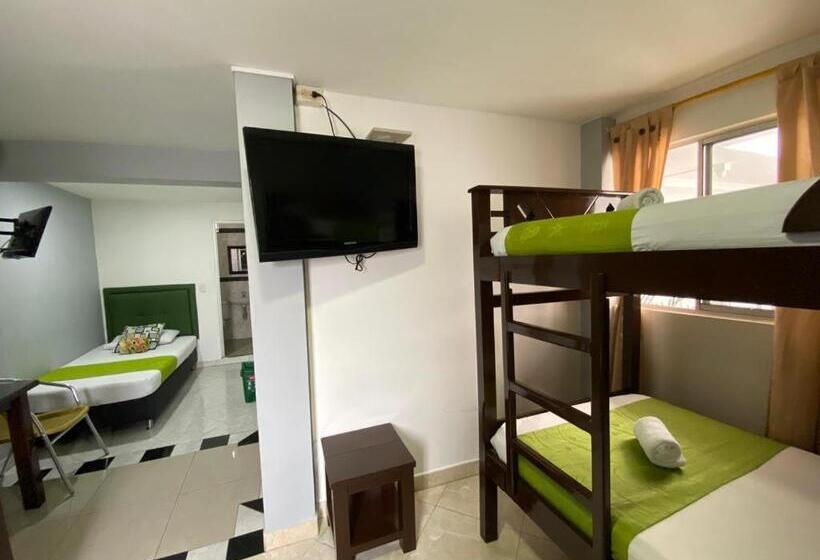 غرفة عائلية, El Deportista