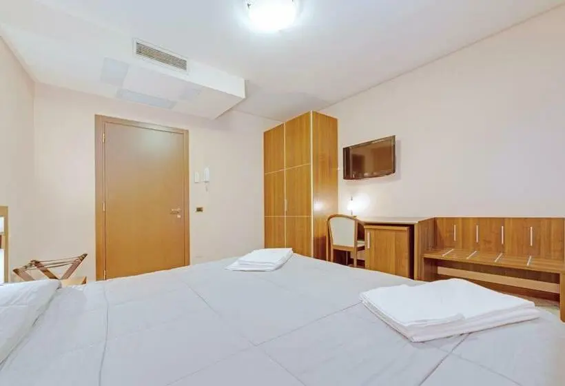 エコノミールーム, Grotto Bagat