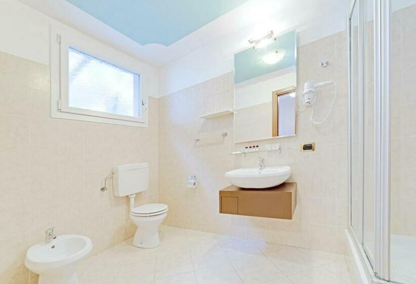 Номер Economy, Grotto Bagat